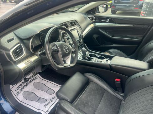 Used 2018 Nissan Maxima SR FWD image 18
