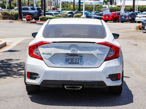 Used 2019 Honda Civic Sport image 12