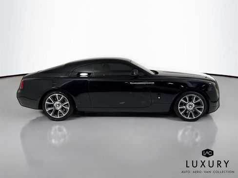 Used 2019 Rolls-Royce Wraith image 6