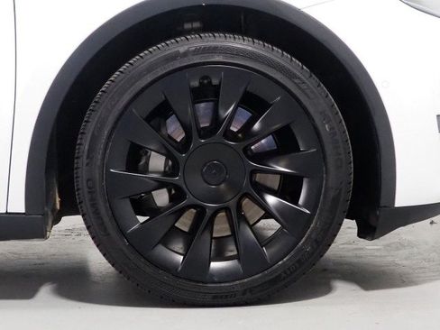 Used 2020 Tesla Model Y Long Range AWD/4WD image 43