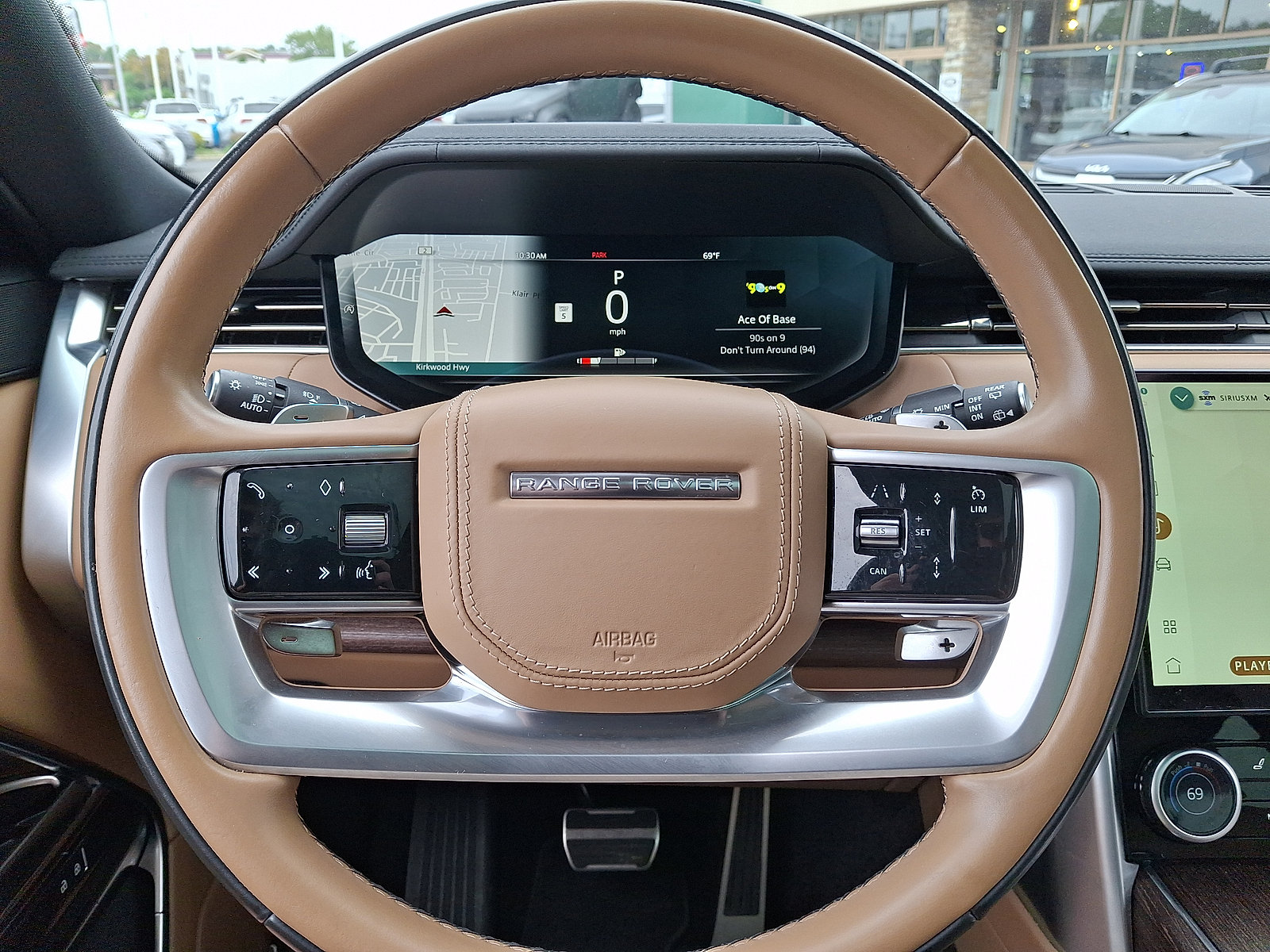 Certified 2023 Land Rover Range Rover SE AWD/4WD image 11