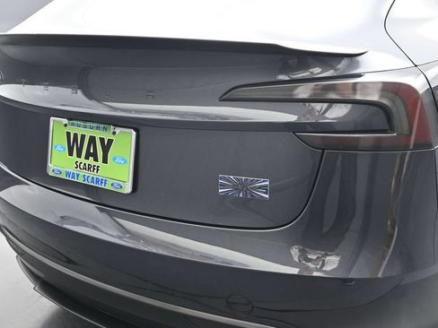 Used 2024 Tesla Model 3 Performance AWD/4WD image 2