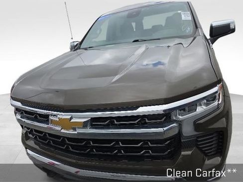 Used 2023 Chevrolet Silverado 1500 LT AWD/4WD image 3