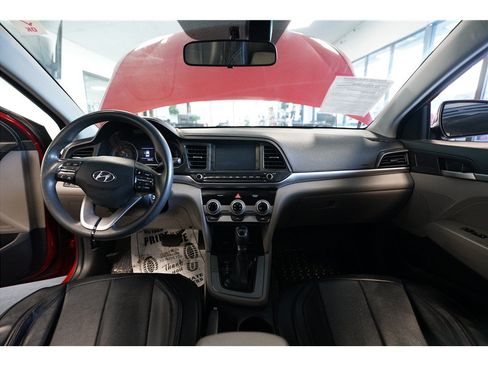 Used 2019 Hyundai Elantra SEL FWD image 13