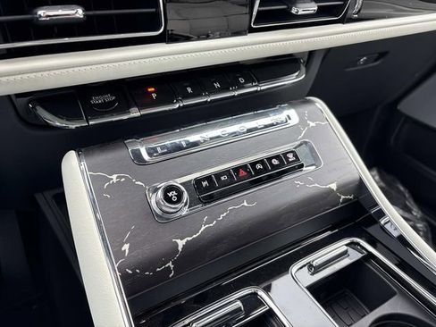 New 2026 Lincoln Aviator Black Label w/ Black Label Special Edition AWD/4WD image 29
