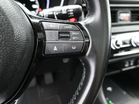 Used 2024 Honda Pilot Touring image 7