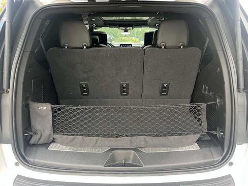 Used 2021 Chevrolet Tahoe High Country w/ Premium Package RWD image 23
