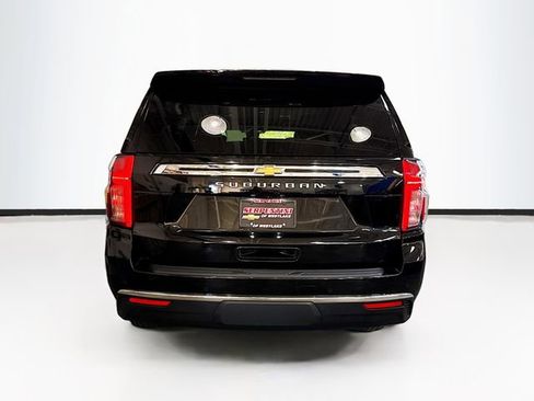 Used 2023 Chevrolet Suburban LS w/ Driver Alert Package AWD/4WD image 7