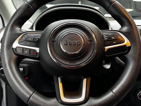 Used 2018 Jeep Compass Sport image 20