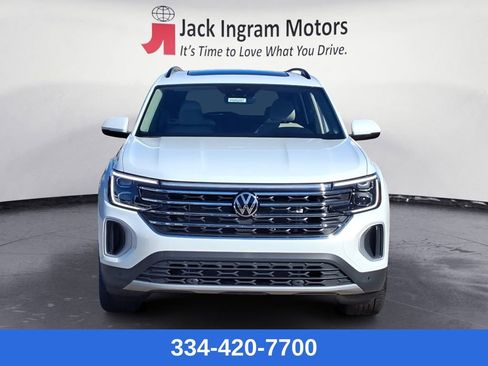 New 2026 Volkswagen Atlas SE image 8