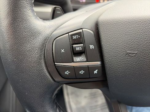 Used 2020 Ford Explorer XLT w/ Comfort Package AWD/4WD image 21