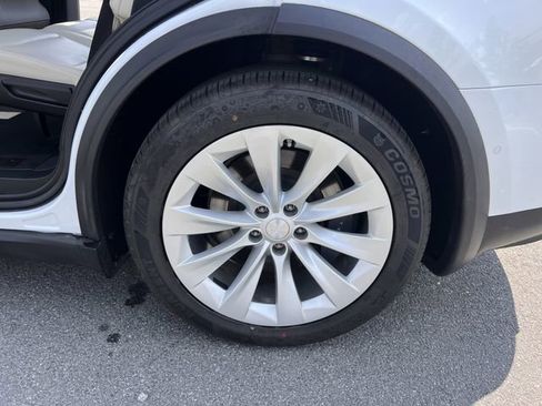 Used 2019 Tesla Model X 75D AWD/4WD image 29