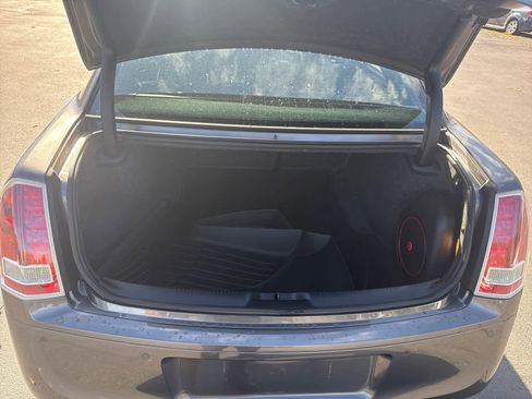 Used 2013 Chrysler 300 S w/ Luxury Group image 15