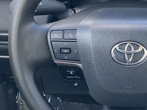 Used 2026 Toyota Camry LE w/ Convenience Package FWD image 17