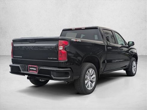 New 2026 Chevrolet Silverado 1500 Custom image 2