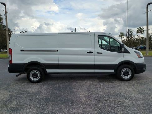 New 2025 Ford Transit 250 Low Roof RWD image 4