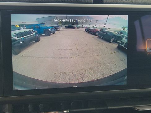 Used 2024 Jeep Wrangler Sport S image 21