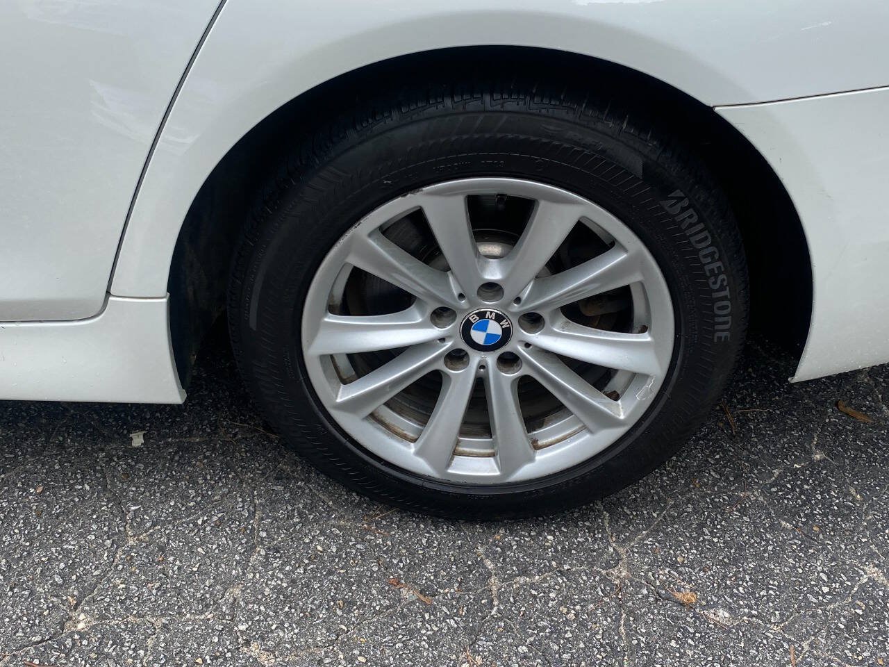 Used 2015 BMW 528i xDrive Sedan AWD/4WD image 9