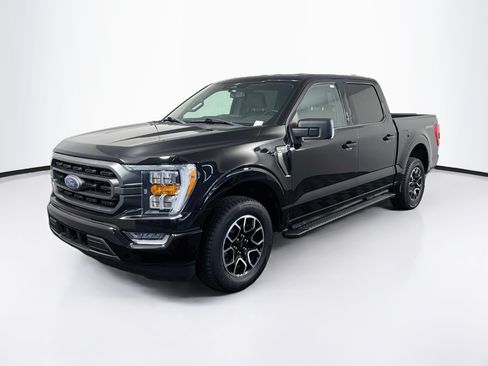 Used 2023 Ford F150 XLT w/ Equipment Group 302A High RWD image 3