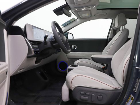 Used 2023 Hyundai Ioniq 5 Limited image 23