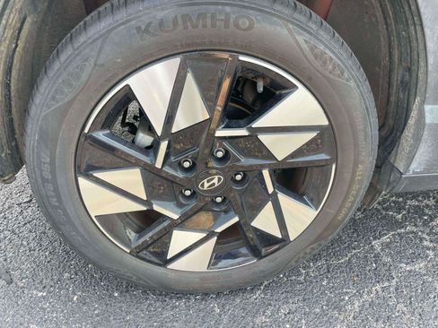 Used 2025 Hyundai Kona SEL FWD image 9