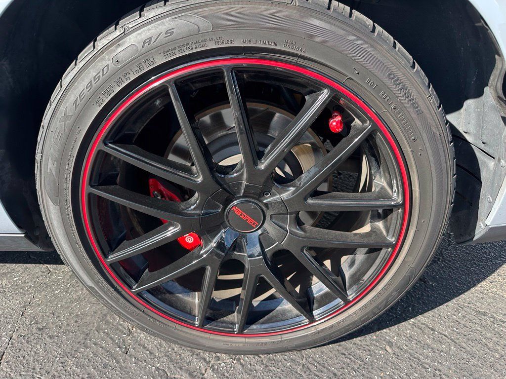 Used 2020 Dodge Challenger GT w/ Plus Package RWD image 7