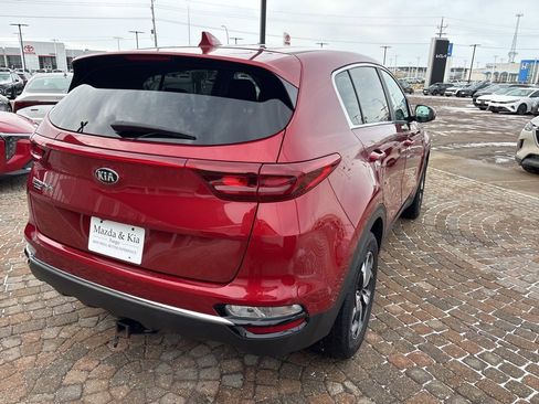 Used 2021 Kia Sportage LX image 5