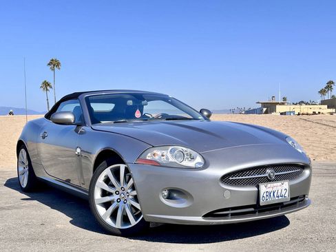 Used 2007 Jaguar XK Convertible RWD image 12