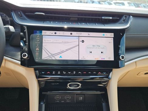 New 2026 Jeep Grand Cherokee L Limited w/ Luxury Tech Group II RWD image 18