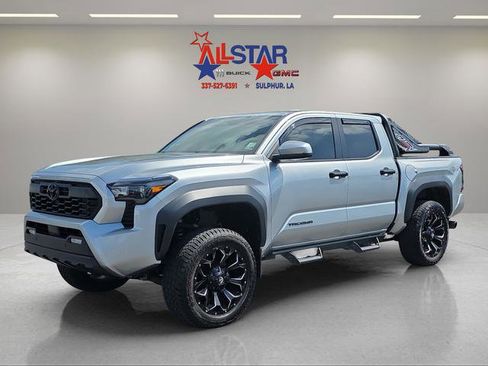 Used 2024 Toyota Tacoma TRD Off-Road w/ TRD Off Road Upgrade Package image 3
