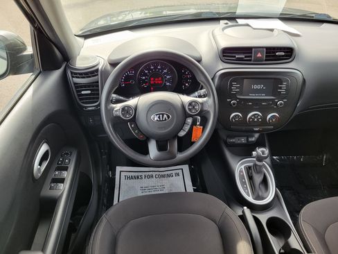 Used 2017 Kia Soul w/ Convenience Package FWD image 10