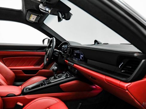 Used 2024 Porsche 911 Carrera GTS image 46