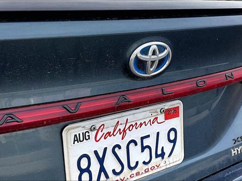 Certified 2021 Toyota Avalon XSE w/ Carpet Mat Package (TMS) image 8