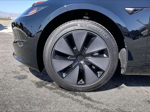 Used 2025 Tesla Model 3 Long Range RWD image 8