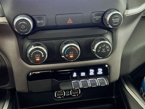 Used 2022 RAM 1500 Big Horn AWD/4WD image 15
