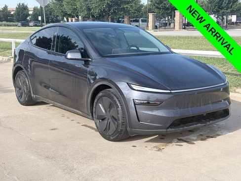 Used 2026 Tesla Model Y Long Range AWD/4WD image 1