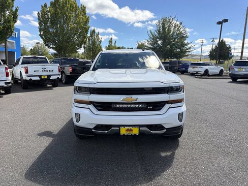 Used 2018 Chevrolet Silverado 1500 LT w/ All Star Edition AWD/4WD image 4