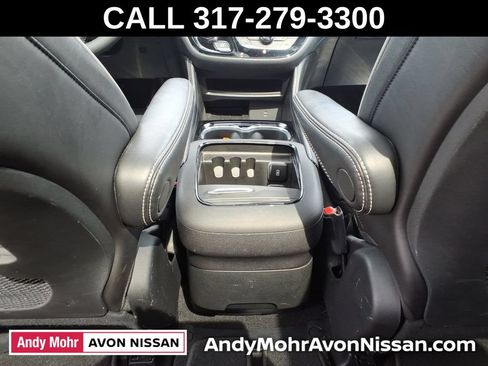 Used 2026 Chrysler Pacifica Limited w/ S Appearance Package FWD image 36