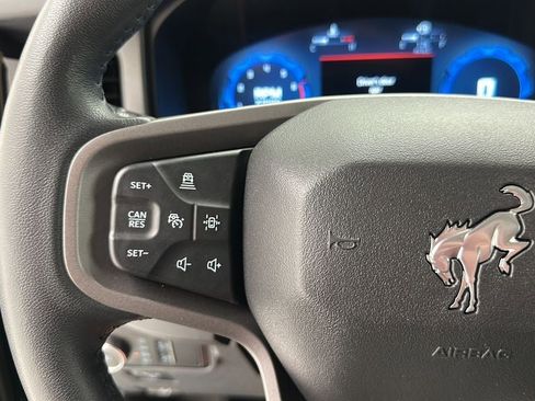 Used 2025 Ford Bronco Badlands AWD/4WD image 16