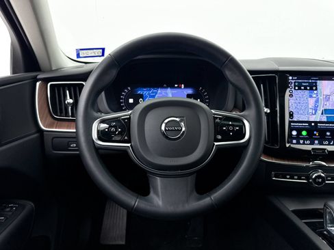 Used 2023 Volvo XC60 B5 Plus w/ Protection Package Premier FWD image 32