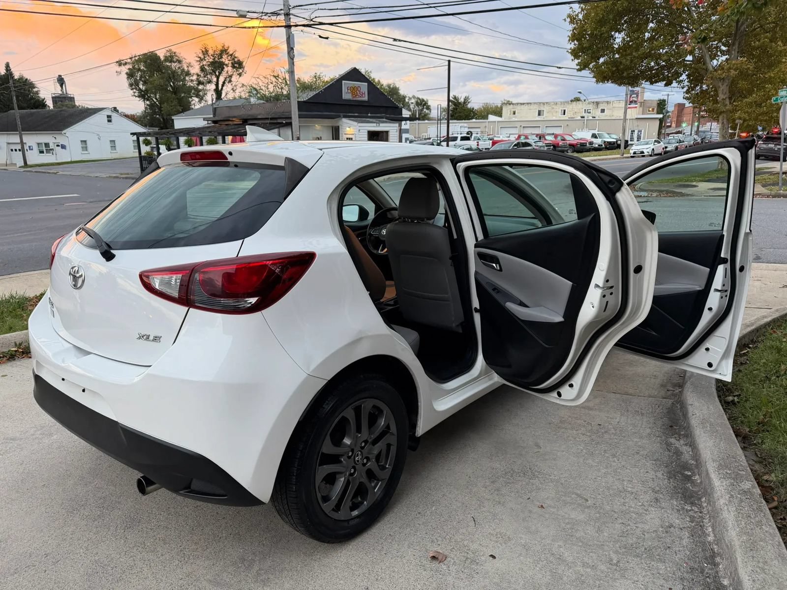Used 2020 Toyota Yaris XLE FWD image 25