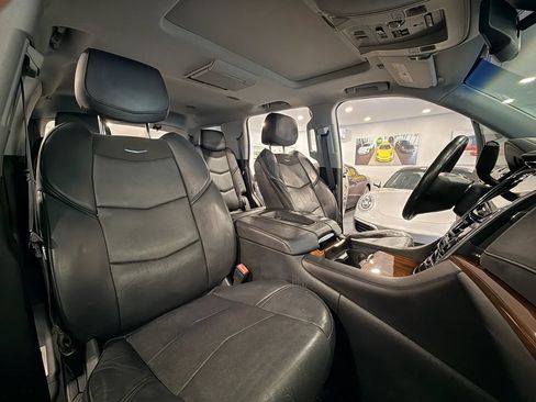 Used 2015 Cadillac Escalade Premium RWD image 22