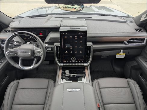 New 2026 GMC Yukon XL Denali w/ Advanced Technology Package AWD/4WD image 18