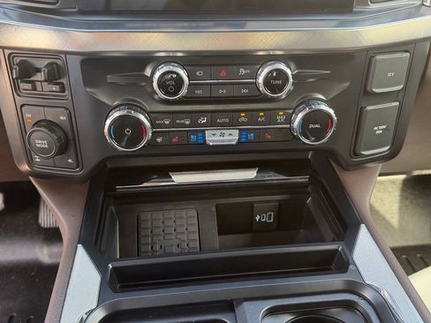 Used 2025 Ford F250 King Ranch AWD/4WD image 39