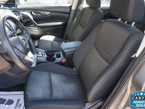 Used 2018 Nissan Rogue S AWD/4WD image 27
