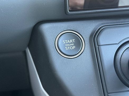 New 2026 Land Rover Defender 110 X-Dynamic SE image 28