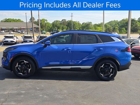 New 2026 Kia Sportage EX FWD image 6