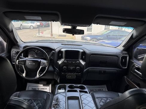 Used 2019 Chevrolet Silverado 1500 RST AWD/4WD image 6