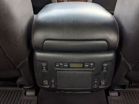 Used 2019 Nissan Armada Platinum w/ Captain's Chairs Package AWD/4WD image 27
