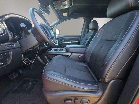 Used 2020 Nissan Titan PRO-4X AWD/4WD image 4